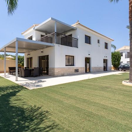 Lime 3-Bedroom Villa In 프로타라스 외부 사진