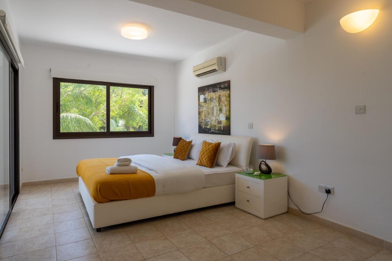 Lime 3-Bedroom Villa In 프로타라스 외부 사진