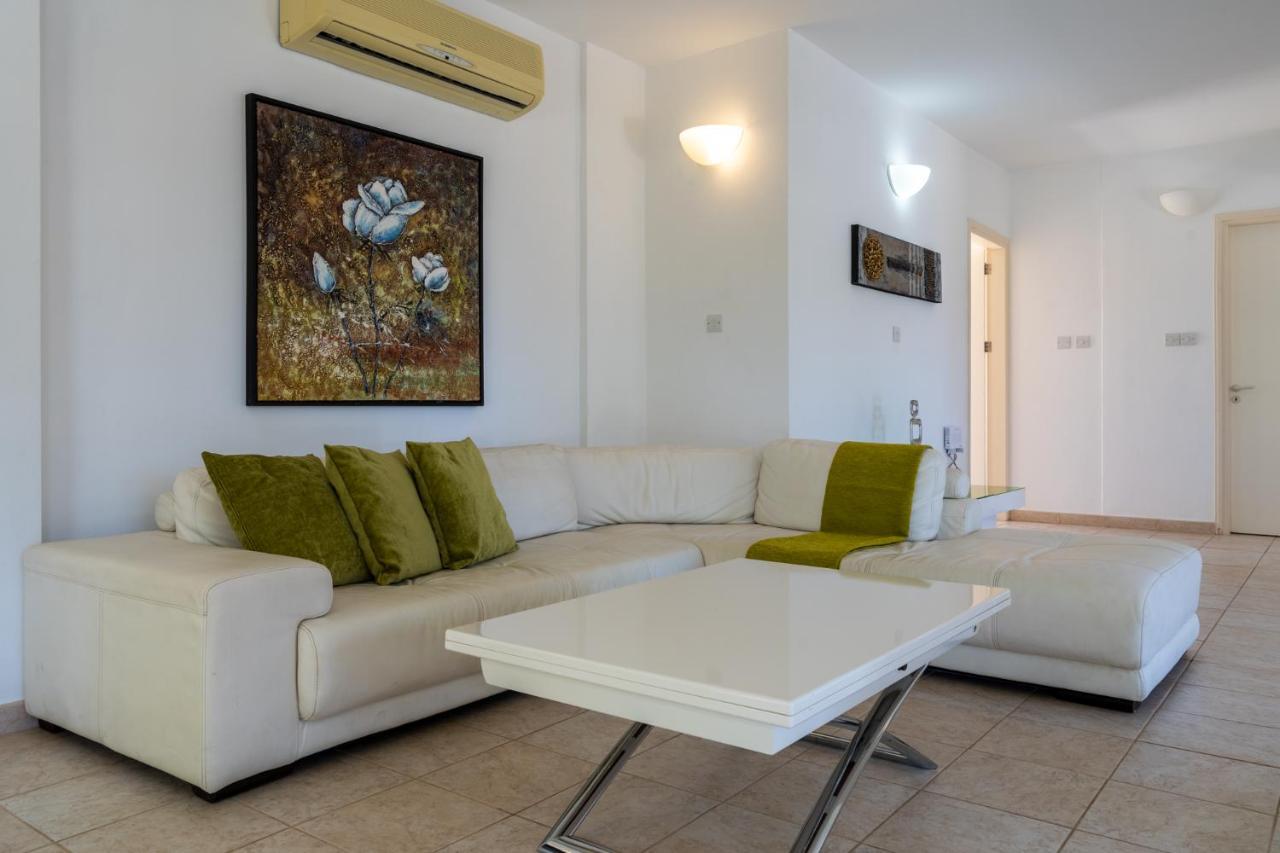 Lime 3-Bedroom Villa In 프로타라스 외부 사진