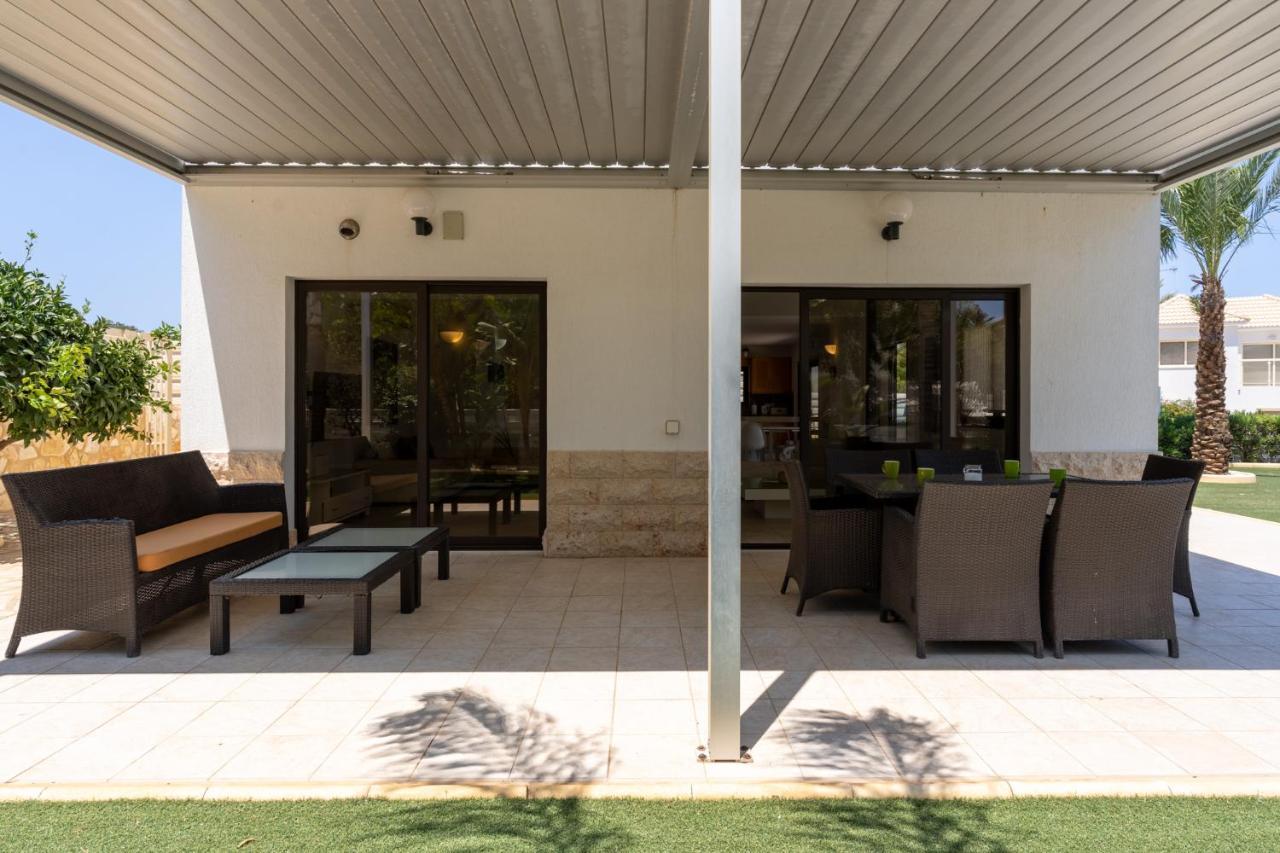 Lime 3-Bedroom Villa In 프로타라스 외부 사진
