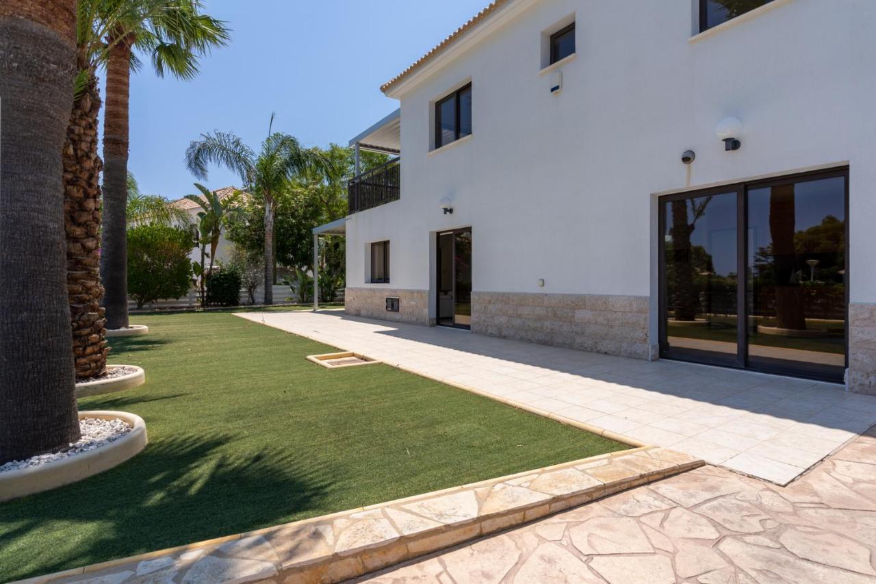Lime 3-Bedroom Villa In 프로타라스 외부 사진