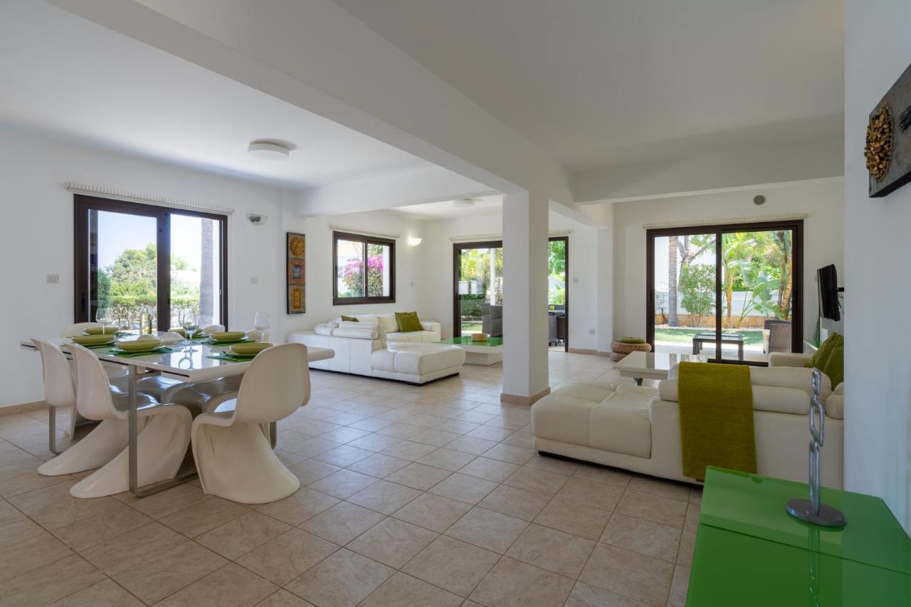 Lime 3-Bedroom Villa In 프로타라스 외부 사진